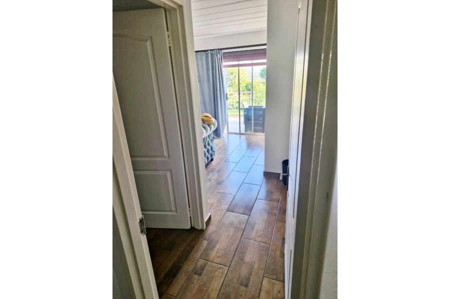To Let 3 Bedroom Property for Rent in Caribbean Beach Club North West